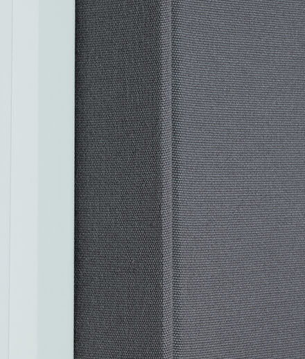 aixFOAM acoustic fabric (SOFTTOUCH) in the home cinema